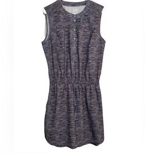 Woman’s active dress with pockets